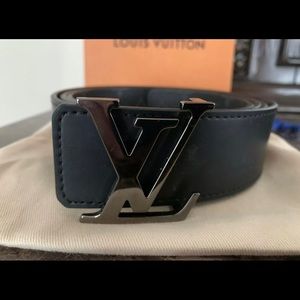 Black Louis Vuitton belt